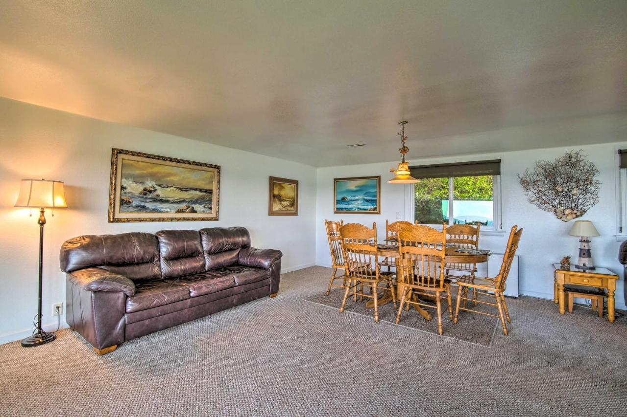 Cliffside Lighthouse Beach Home With Ocean View Coos Bay Exterior photo